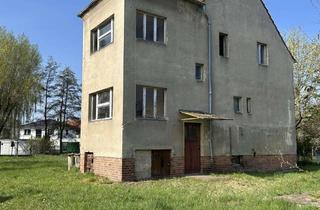 Grundstück zu kaufen in Nauener Straße 27, 14624 Dallgow-Döberitz, Ausschreibung eines Grundstückes mit einem sanierungsbedürftigen Wohngebäude