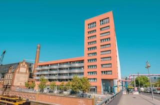 Gewerbeimmobilie kaufen in 10243 Friedrichshain, Büros und Veranstaltungen mit direktem Spreeblick