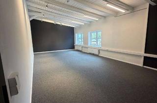 Gewerbeimmobilie mieten in Werftstraße, 23730 Neustadt, Gewerbefläche am Neustädter Hafen