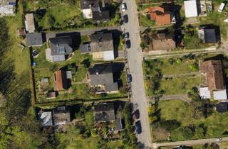 Grundstück zu kaufen in 21465 Reinbek, Baugrundstück mit positivem Vorbescheid für moderne Doppelhaushälfte in Neuschönningstedt