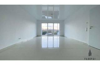 Wohnung kaufen in 51647 Gummersbach, Renovierte Drei-Zimmer-Wohnung mit Balkon & Stellplatz