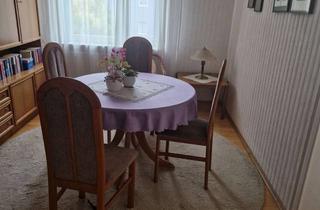 Wohnung kaufen in 47055 Wanheimerort, 2-Zimmer Wohnung mit 2 Balkonen und Garage in Duisburg-Wanheimerort