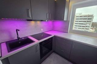 Wohnung mieten in Listseeweg, 81379 München, Wohnung im 12. Stock, Traumhafte Aussicht über München– möblierte sanierte 2,5-Zimmer mit Balkon
