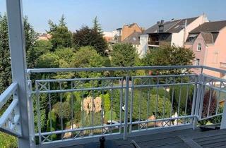 Wohnung mieten in Emil-Müller-Straße 13, 53840 Troisdorf, Renovierte, helle DG-Wohnung in Jugendstilvilla mit drei Zimmern und Loggia in Troisdorf