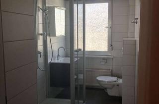 Wohnung mieten in 56220 Urmitz, 2-Zimmer Dachgeschosswohnung in Urmitz mit Einbauküche