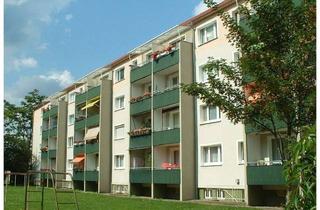 Wohnung mieten in Friedrich-Engels-Straße 36, 04916 Herzberg, Frisch im neuen Glanz – 2-Raum-Wohnung mit Balkon in Renovierung