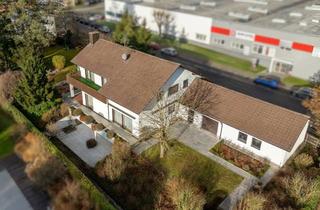 Haus kaufen in 90556 Cadolzburg, Großzügiges, gepflegtes Familienhaus mit Teilungsmöglichkeit bei Haus und Grundstück