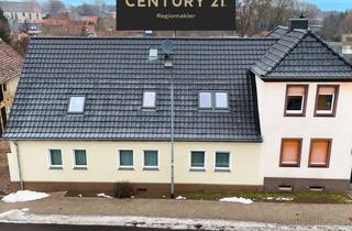 Haus kaufen in 39167 Niederndodeleben, Attraktives Wohnanwesen mit zwei Wohneinheiten und großem Grundstück