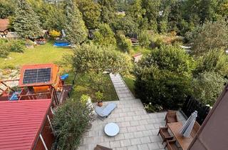 Doppelhaushälfte kaufen in 71691 Freiberg, Großzügiges Familienhaus mit ca. 181 m² Wohnfläche, Traumgarten, Garage & Stellplätze