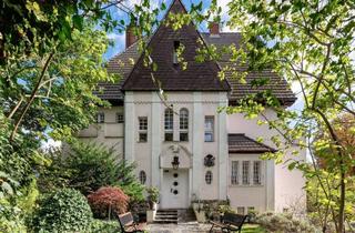 Villa kaufen in 13465 Frohnau, Architektur mit Geschichte und Gegenwart: Sanierte Villa in Frohnau