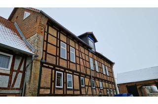 Haus kaufen in 38838 Huysburg, 2 vermietete Wohneinheiten und eine ehem. Gaststätte mit Saal als Ausbaureserve in Eilsdorf / Huy