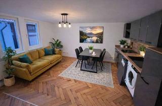 Immobilie mieten in 76275 Ettlingen, Voll möblierte 1,5-Zimmer-Wohnung mit Parkplatz im Herzen der Ettlinger Altstadt