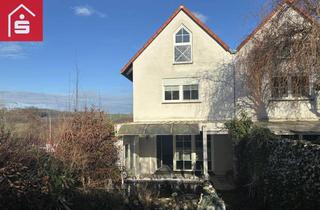 Doppelhaushälfte kaufen in 59755 Arnsberg, Charmante Doppelhaushälfte mit kleinem Garten