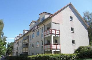 Wohnung kaufen in Prof.-Joliot-Curie-Straße 13, 01796 Pirna, 2-Raum-Wohnung mit Balkon und Stellplatz!