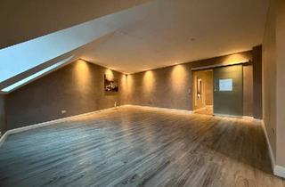 Mehrfamilienhaus kaufen in 97422 Schweinfurt, Schweinfurt - Schicke 3,5 Zimmer-Wohnung an der Eselshöhe