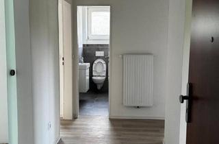 Wohnung kaufen in 26382 Wilhelmshaven, Wilhelmshaven - Exklusive kernsanierte 3-Zimmer-Erdgeschosswohnung mit 2 Balkonen