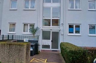 Wohnung kaufen in 63456 Hanau, Hanau - 3 Zimmer DG- Wohnung mit Balkon, Garage & Klimaanlage.