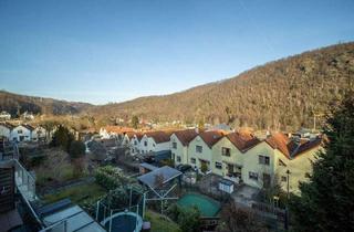 Haus kaufen in 01768 Schlottwitz, Schlottwitz - Schöne Aussicht mit viel Platz, Balkon, Terrasse, Kamin, Einbauküche und zwei Bäder wartet auf Sie!