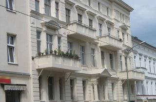 Wohnung kaufen in 14471 Brandenburger Vorstadt, sehr sonnige Wohnung, Stuck, nahe Park. 4- (bzw. nach Umbau) 5- Zimmer Balkon PKW Stellplatz
