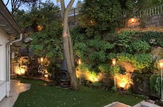 Wohnung kaufen in Rotenberger Steige 12, 70327 Untertürkheim, Aussichtslage am Rotenberg: Designer-Garten-Etage mit Topausstattung, Luxusküche, Dampfbad, Klima