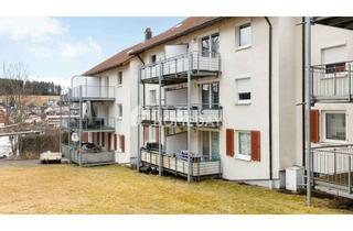 Wohnung kaufen in 78112 St. Georgen, Ideal geschnittene 2-Zimmer-Erdgeschosswohnung mit Balkon in gepflegtem Mehrfamilienhaus