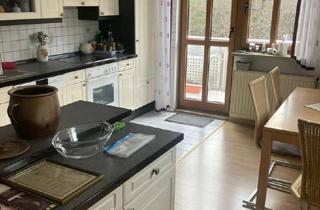 Wohnung kaufen in 90537 Feucht, Feucht-Luftdurchflutete 3 Zi ETW inkl. 2 Balkone, Keller und Stellplatz