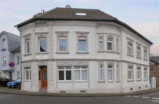 Wohnung kaufen in 53844 Troisdorf, Charmante 2-Zimmer-Altbauwohnung mit Kamin - Hier können Sie direkt einziehen!