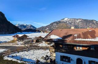 Wohnung kaufen in 83246 Unterwössen, Charmante Dachgeschosswohnung in Unterwössen im Chiemgau