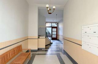 Wohnung kaufen in Rotkreuzplatz, 80634 Neuhausen-Nymphenburg, Stilvolle Altbaueinheit am Rotkreuzplatz – flexibel gestaltbar, einzigartig gelegen