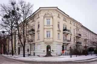 Wohnung kaufen in 14471 Brandenburger Vorstadt, Bezugsfrei! Provisionsfrei! Frisch renovierte 2-Zimmer-DG-Wohnung gegenüber vom Schloss Sanssouci