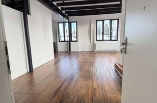 Penthouse mieten in Schöne Aussicht 25, 42369 Ronsdorf, Penthouse in kernsanierter Bandfabrik, originaler Dielenboden, offene Deckenbalken, Loggia