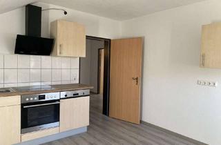 Wohnung mieten in 92655 Grafenwöhr, 2-Zimmer Wohnung mit Tageslichtbad und Küche