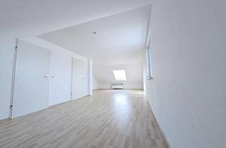 Wohnung mieten in 60437 Kalbach, Helle Dachgeschosswohnung in ruhiger, aber stadtnaher Lage