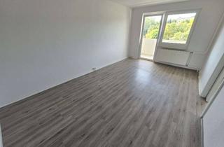 Wohnung mieten in Franz-Stephan-Straße, 07549 Lusan, Familienwohnung mit ebenerdiger Dusche und barrierearmen Zugang