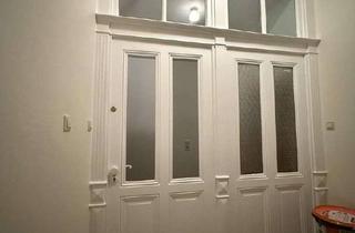 Wohnung mieten in 42277 Wuppertal, Charmante & renovierte 4-Zimmer-Altbauwohnung mit Balkon in Wuppertal - Zentral & Ruhig!