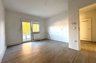 Wohnung mieten in 46238 Welheim, Wohnen in der Gartenstadt Welheim: helle Einzimmerwohnung mit riesiger Wohnküche und Balkon