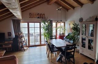 Wohnung mieten in Aschhofen, 83620 Feldkirchen-Westerham, Charmante 2-Zimmer Dachgeschosswohnung mit Balkon in Feldkirchen-Westerham, Aschhofen,