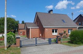 Einfamilienhaus kaufen in Waldstra?E 11, 17309 Jatznick, Einfamilienhaus mit Garage in Jatznick