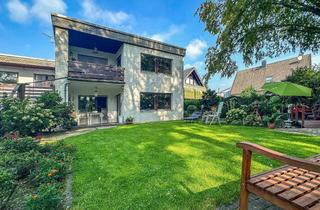 Mehrfamilienhaus kaufen in 51503 Rösrath, Attraktives Mehrfamilienhaus mit Gartenidylle - Ideal für Kapitalanleger oder zum Eigennutz!