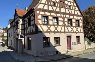 Haus kaufen in 91180 Heideck, Kapitalanlage mit Potenzial: Mieteinnahmen und Ausbaureserve
