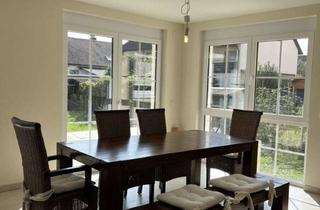 Villa kaufen in 69242 Mühlhausen, Moderne Stadtvilla mit großzügigem Außenbereich und flexibler Einliegerwohnung auf Anfrage