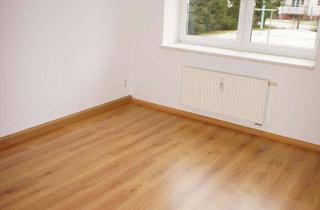 Wohnung mieten in Augsburger Straße 27, 09126 Chemnitz, Frei ab 1.5.26! !TOP Wohnung mit Eckwanne und Laminat !