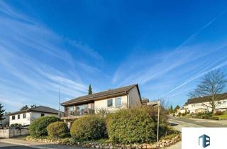 Einfamilienhaus kaufen in 55585 Norheim, Gepflegtes Einfamilienhaus in Hanglage mit zwei Wohnebenen, Balkon, Terrasse und Garten in Norheim