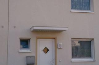 Haus mieten in 47445 Moers, 5-Zimmer Reihenhaus mit Garten in Moers-Utfort