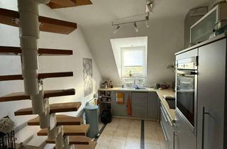 Anlageobjekt in Freiligrathstr., 47799 Cracau, Modernisierte Wohnung mit 25m² Hobbyfläche im Dachgeschoss