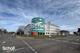 Gewerbeimmobilie kaufen in Thujaweg, 76149 Neureut, Lichtdurchfluteter Showroom mit großer Fensterfront und offener Fläche!