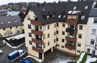 Wohnung kaufen in 08485 Lengenfeld, Kapitalanlage in Lengenfeld: Vermietete 2-Raum-Wohnung mit Aufzug!