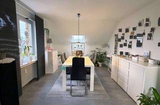 Wohnung kaufen in 41542 Dormagen, Helle Dachgeschosswohnung mit zwei Schlafzimmern und Stellplatz