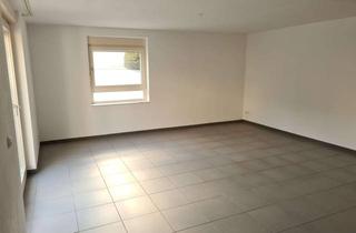 Wohnung mieten in 61381 Friedrichsdorf, Exklusives, geräumiges und gepflegte 1-Zi.-Erdgeschossapp. mit Terrasse und EBK; €790