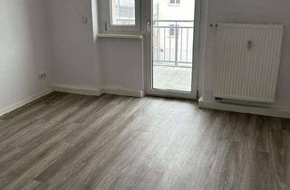 Wohnung mieten in Markgrafenweg 39, 06618 Naumburg, 4 Raumwohnung mit Großbalkon!